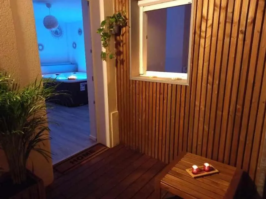 Love And Spa Love Room Jacuzzi Privee Avec Terasse Toulouse